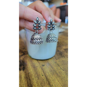 Women's Leaf Silver Jhumka Earrings